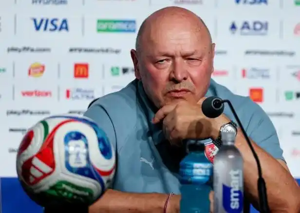 捷克主帅豪言世界杯激励年轻一代，欧预赛数据揭示东欧铁骑复兴密码